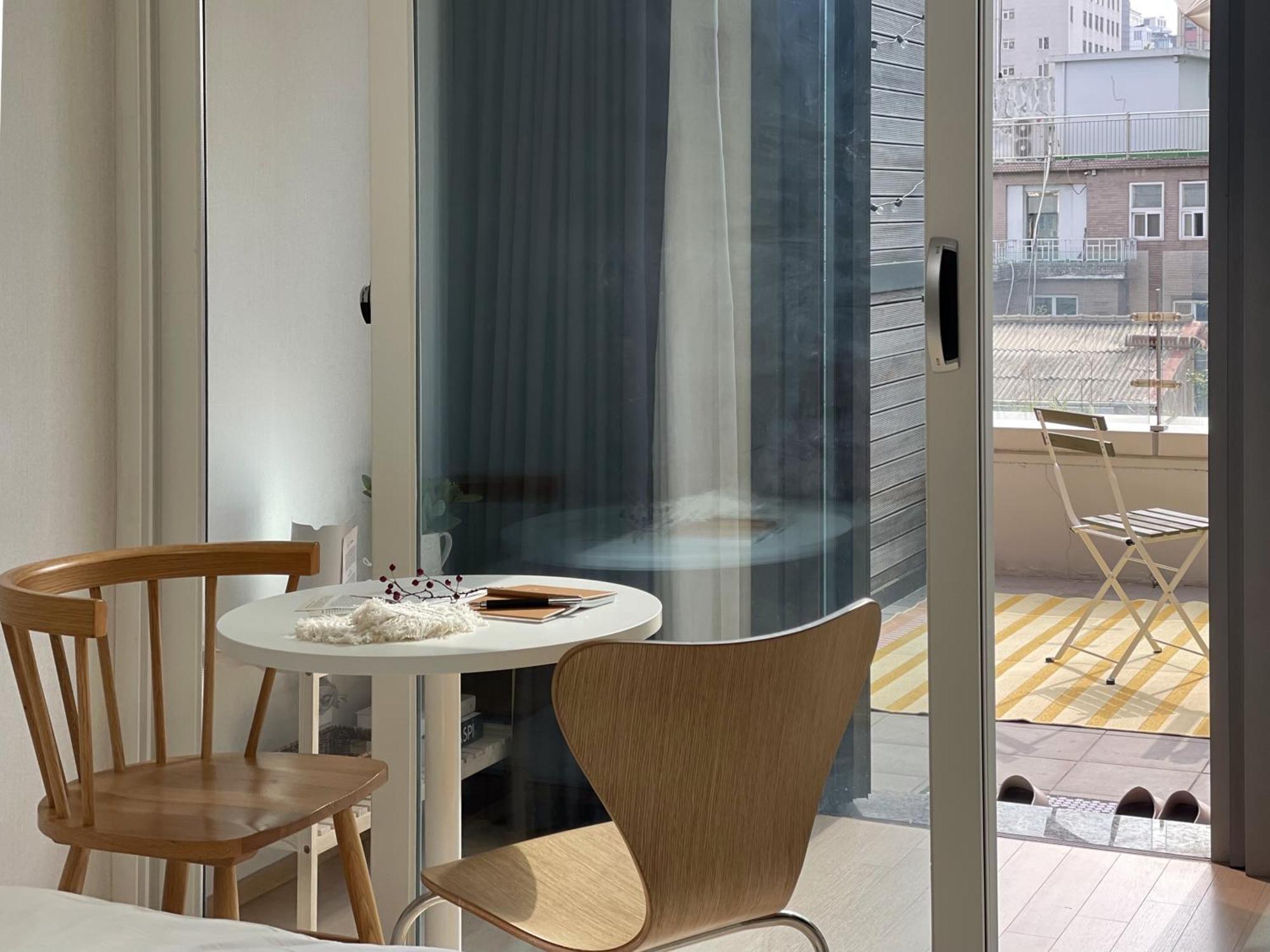 Urbanstay Myeongdong Сеул Экстерьер фото