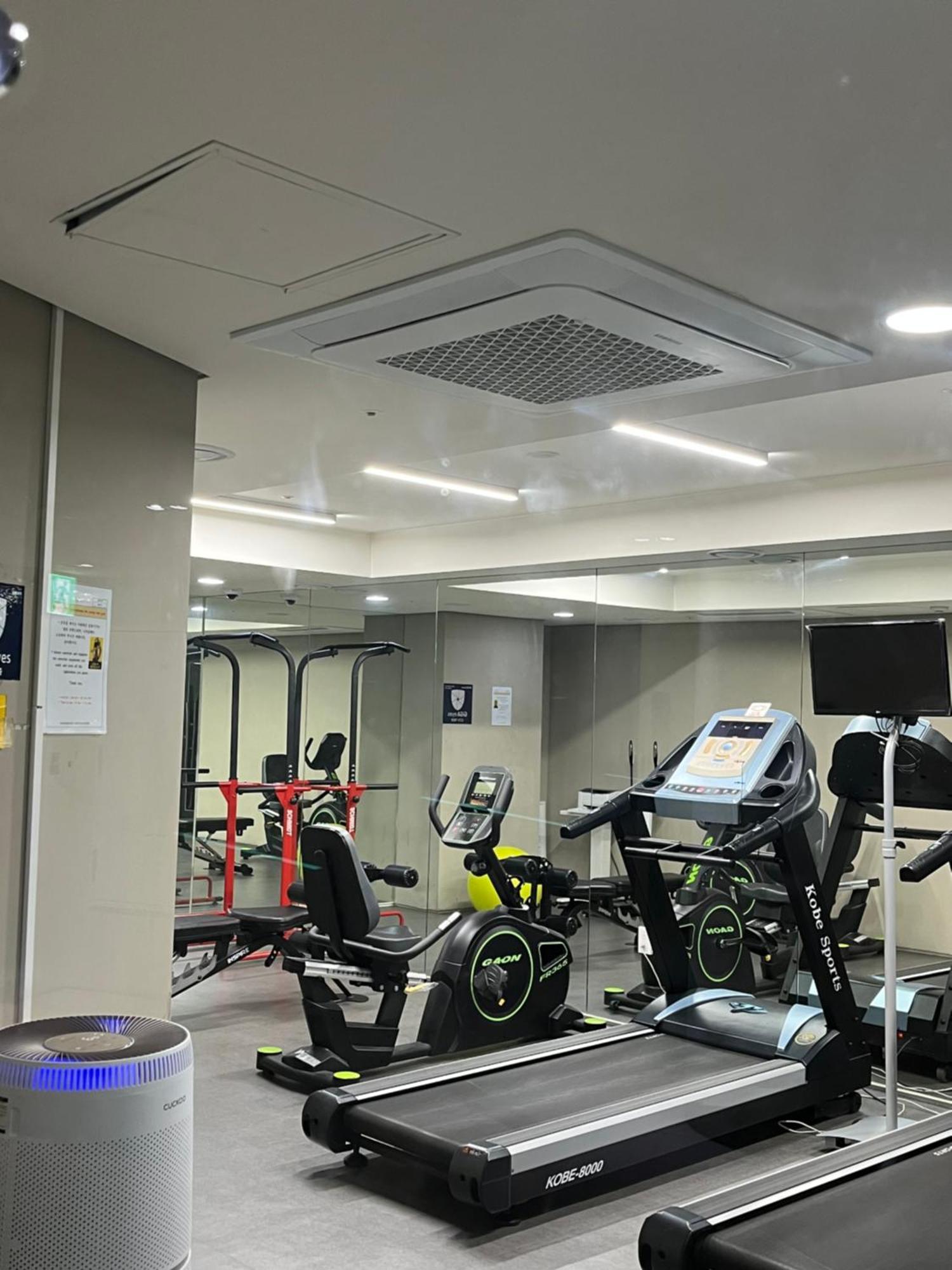 Urbanstay Myeongdong Сеул Экстерьер фото